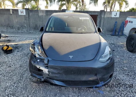 2024 Tesla Model Y from USA, damaged, VIN 7SAYGDEF7RA287242